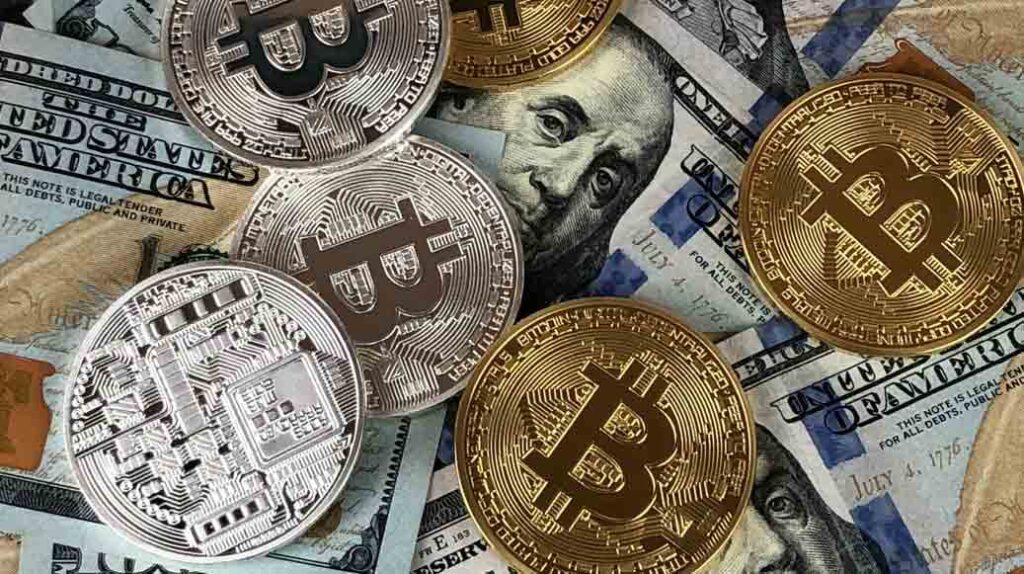 USUAL穩定幣質押22,037%收益,複利效應下的真實回報與風險分析 3 比特幣